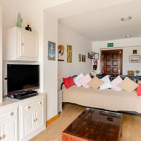 Casa De Las Flores - Apartamento Con Jardin Privado Frente A La Playa De Comillas Eksteriør billede