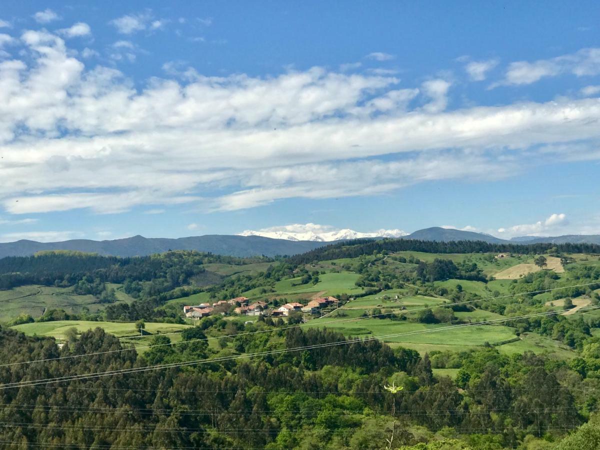 Casa De Las Flores - Apartamento Con Jardin Privado Frente A La Playa De Comillas Eksteriør billede