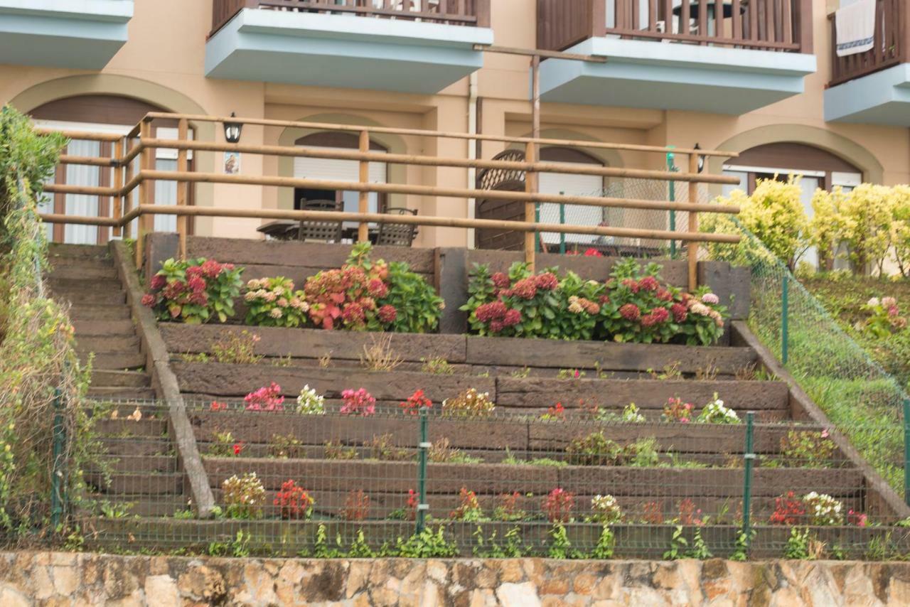Casa De Las Flores - Apartamento Con Jardin Privado Frente A La Playa De Comillas Eksteriør billede