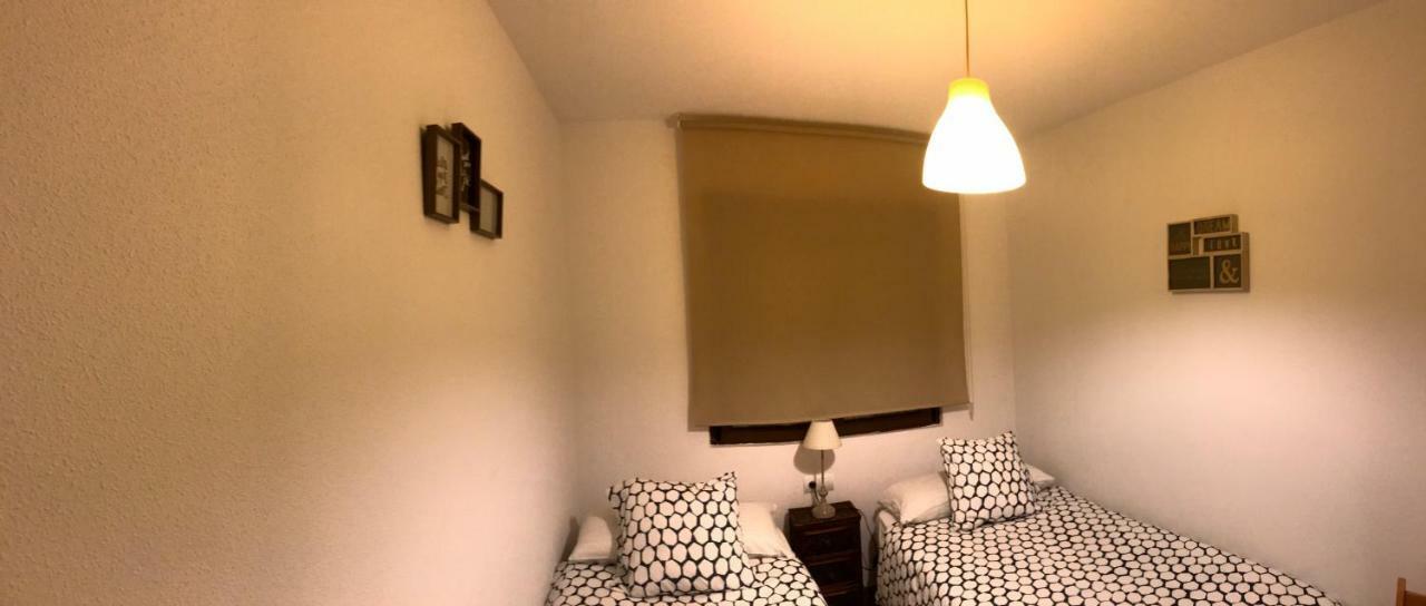 Casa De Las Flores - Apartamento Con Jardin Privado Frente A La Playa De Comillas Eksteriør billede